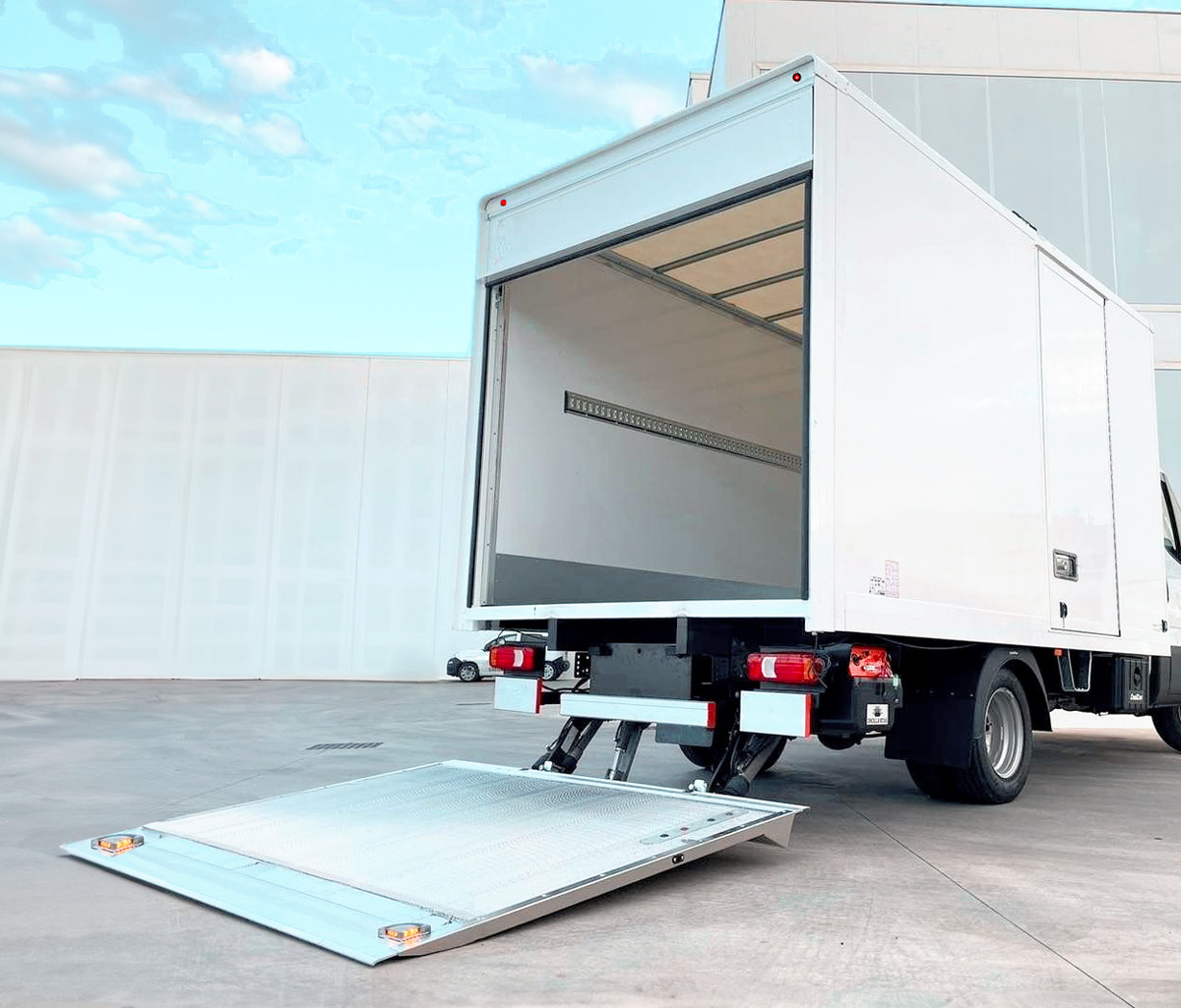 Scattobox hayon élévateur